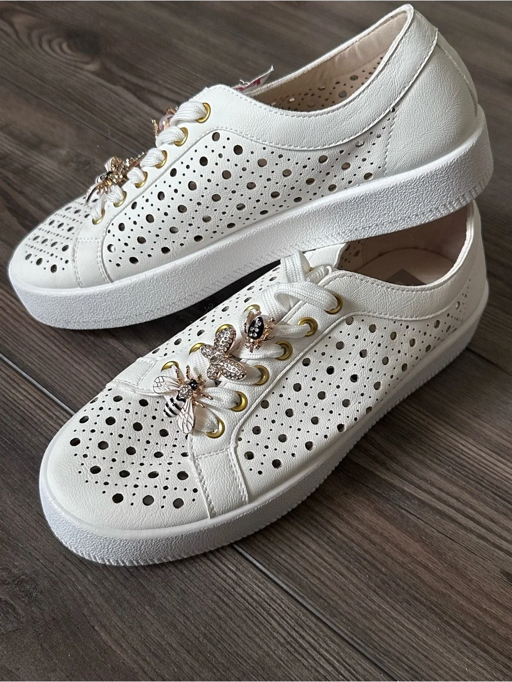Dolce Vita Roxane Perforated Sneakers Size 8 Rhinestone Bee Butterfly Charms